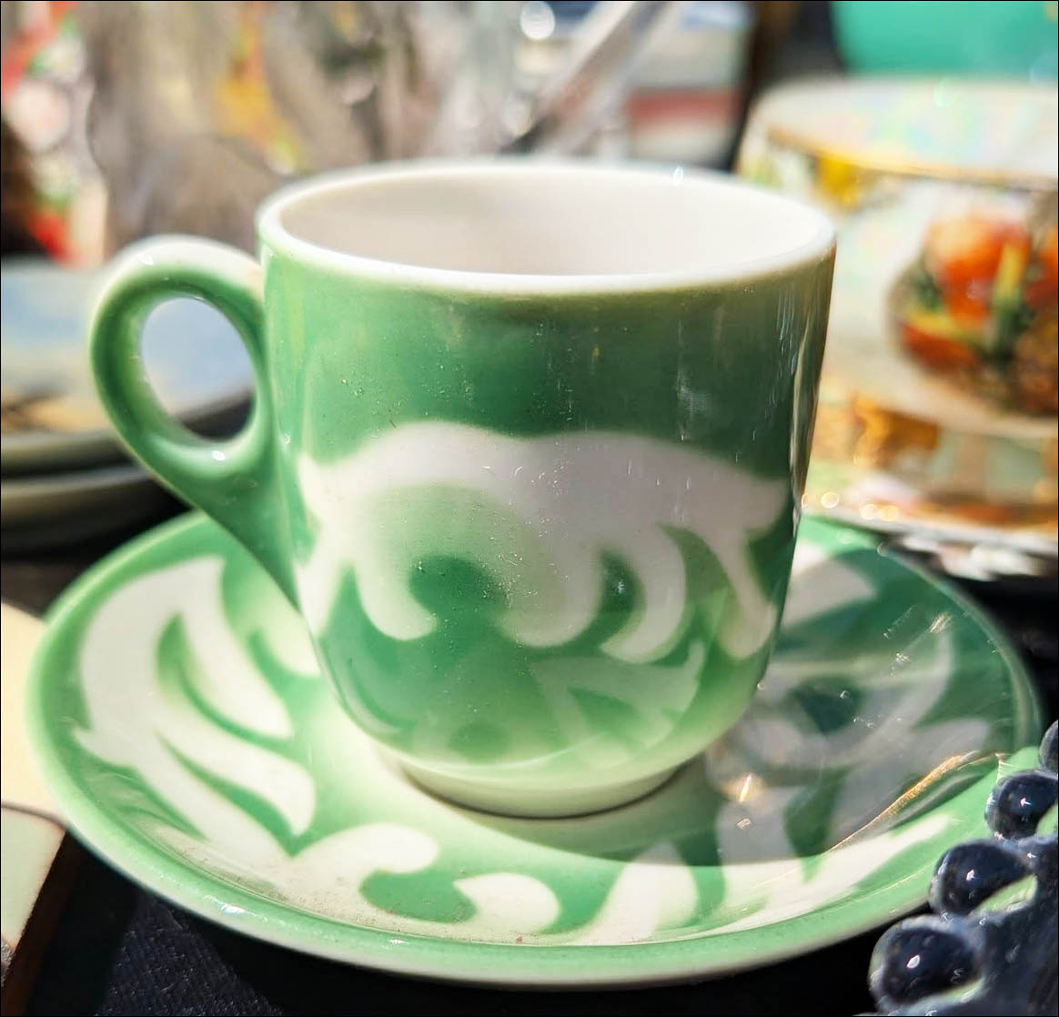 El Panama-cup-saucer