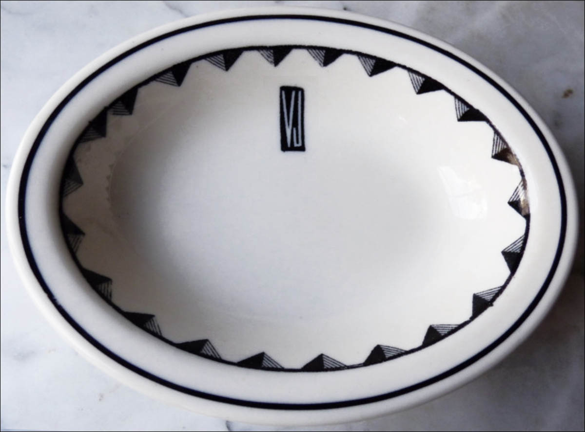 Vivian-Johnson-bowl